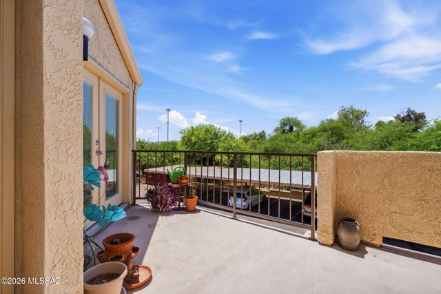 1200 E River Rd Apt G87, Tucson, AZ 85718