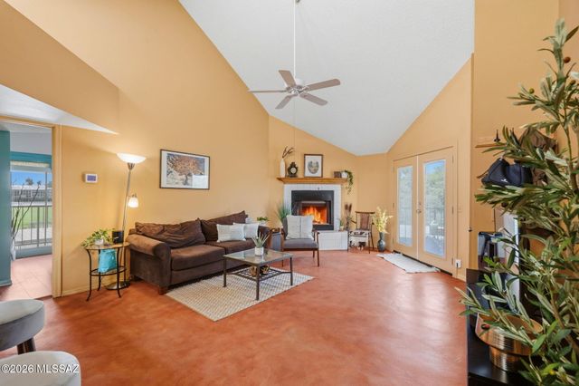 1200 E River Rd Apt G87, Tucson, AZ 85718