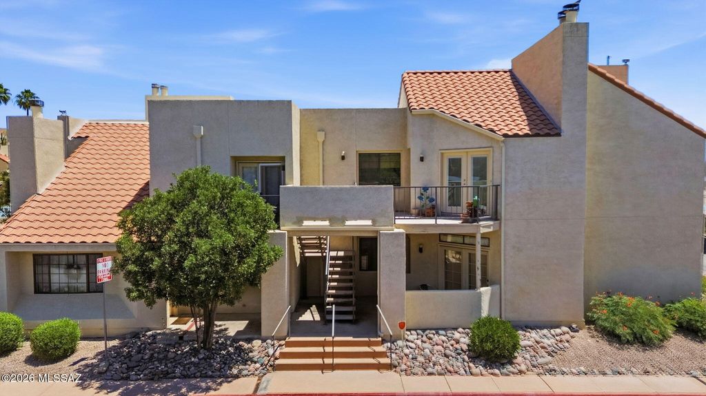 1200 E River Rd Apt G87, Tucson, AZ 85718