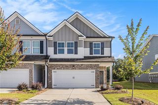 4545 Bishops Lane, Oakwood, GA 30566