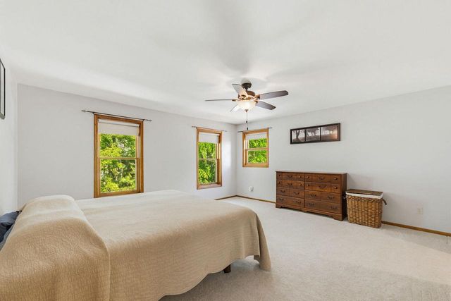 6912 N Tichigan ROAD, Waterford, WI 53185
