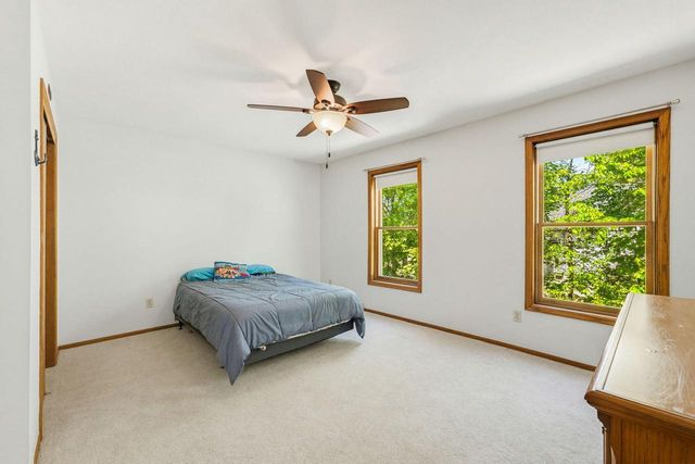 6912 N Tichigan ROAD, Waterford, WI 53185