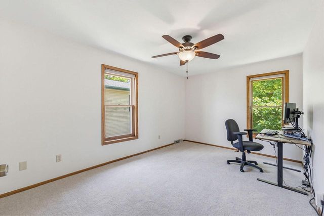 6912 N Tichigan ROAD, Waterford, WI 53185