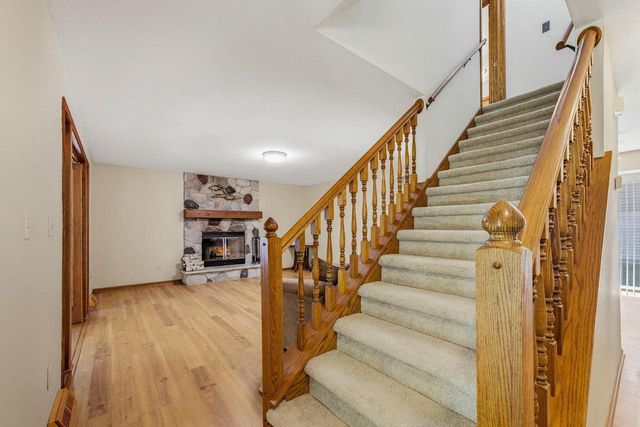 6912 N Tichigan ROAD, Waterford, WI 53185