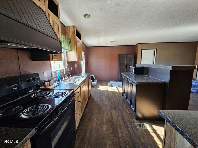 68 Poplar Springs Road, Greeneville, TN 37743