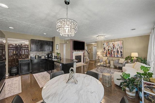 111 Village Trace, Woodstock, GA 30188