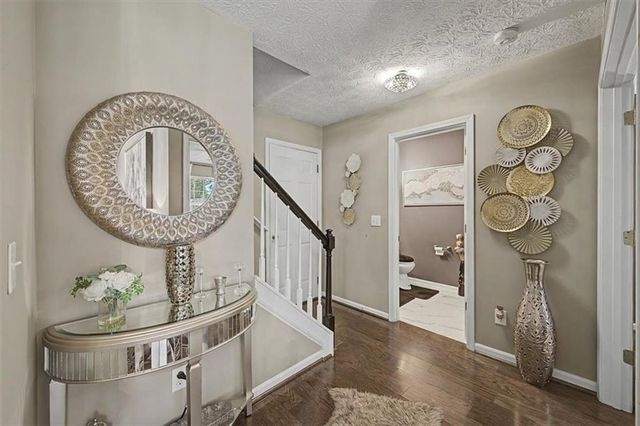 111 Village Trace, Woodstock, GA 30188