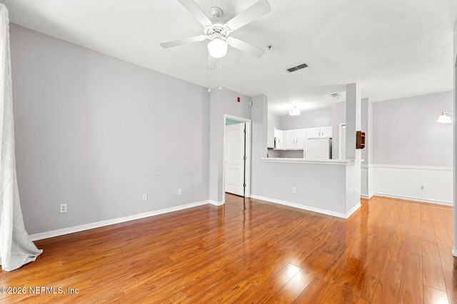 8601 BEACH Boulevard 320, Jacksonville, FL 32216