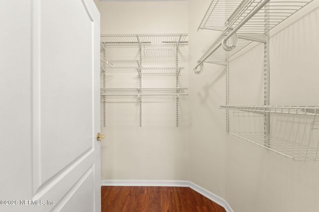 8601 BEACH Boulevard 320, Jacksonville, FL 32216