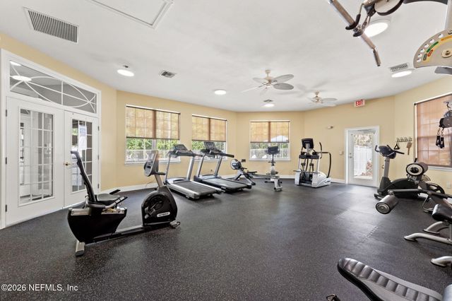 8601 BEACH Boulevard 320, Jacksonville, FL 32216