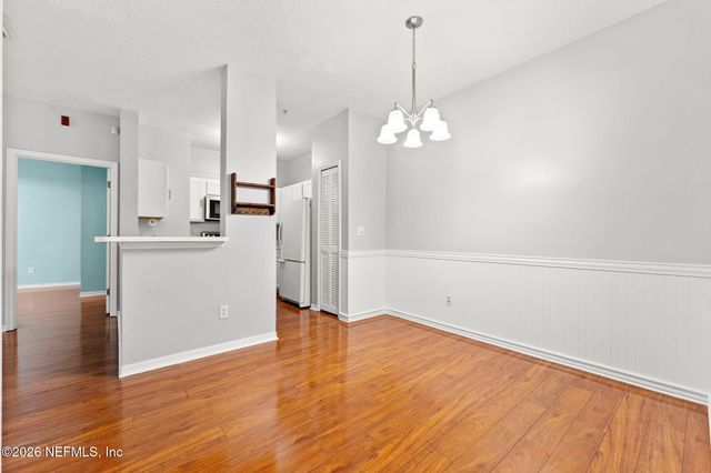 8601 BEACH Boulevard 320, Jacksonville, FL 32216