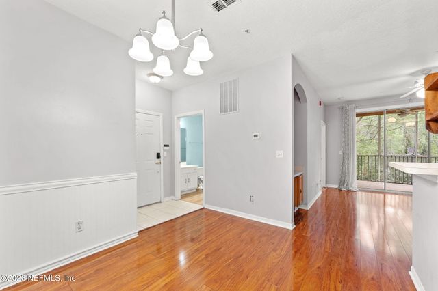 8601 BEACH Boulevard 320, Jacksonville, FL 32216