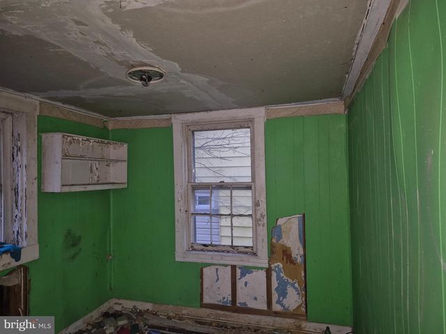 5261 CORDELIA AVE, Baltimore, MD 21215