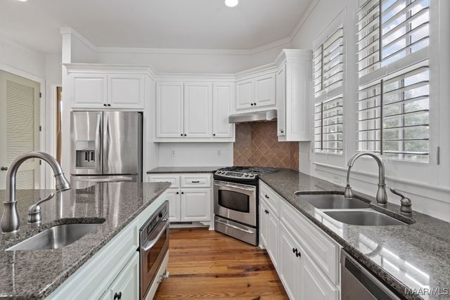 5 Avenue of the Waters ., Pike Road, AL 36064