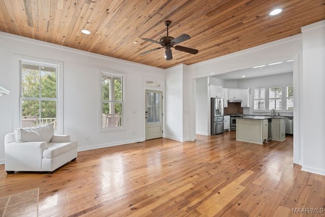 5 Avenue of the Waters ., Pike Road, AL 36064