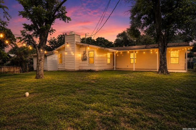 406 STOCKTON DR, San Antonio, TX 78216