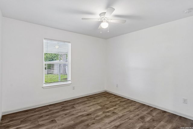 406 STOCKTON DR, San Antonio, TX 78216