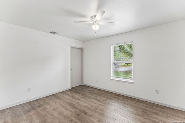 406 STOCKTON DR, San Antonio, TX 78216