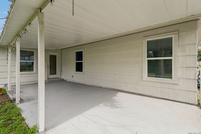 406 STOCKTON DR, San Antonio, TX 78216