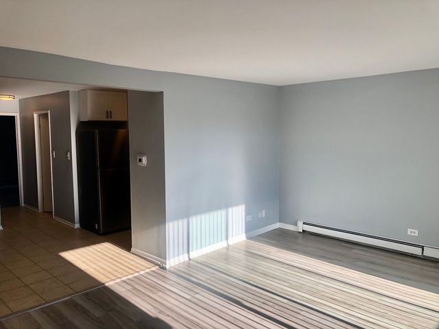 624 W 65th Street 6, Westmont, IL 60559