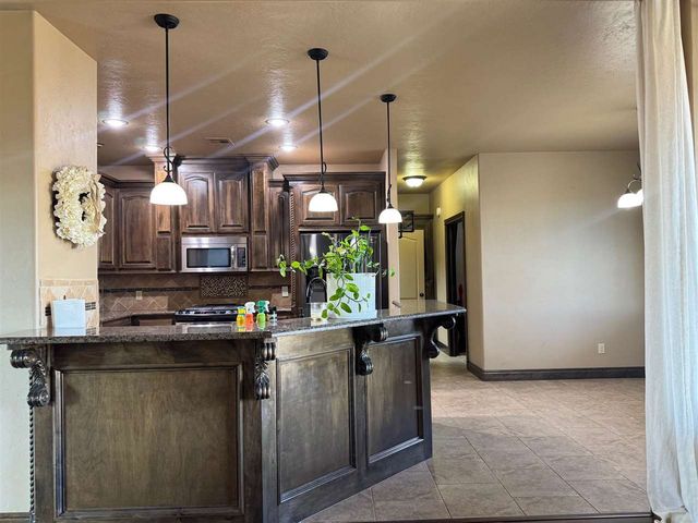 108 London Dr, Elgin, OK 73538