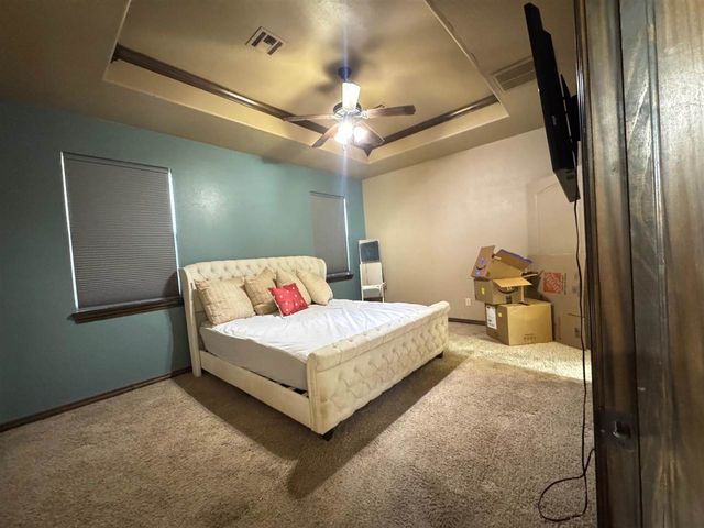 108 London Dr, Elgin, OK 73538