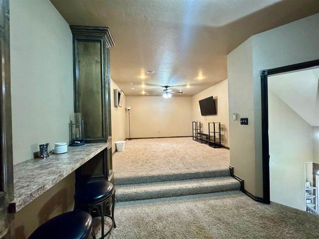 108 London Dr, Elgin, OK 73538