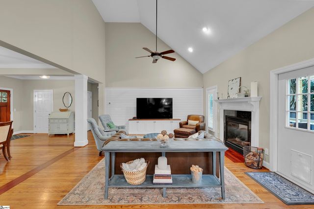 11 Rice Street, Greenville, SC 29605