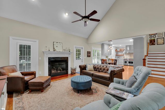 11 Rice Street, Greenville, SC 29605