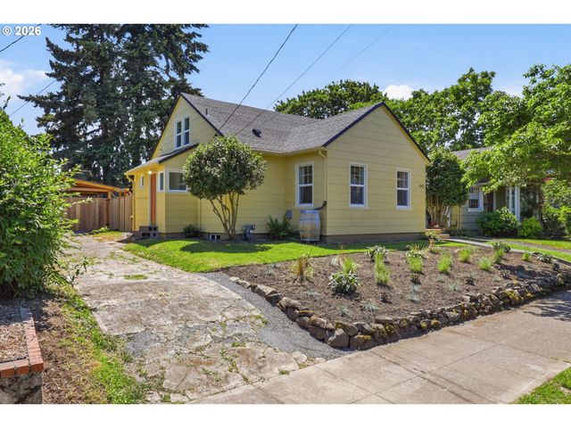 642 Ne HOLLAND St, Portland, OR 97211