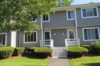 14 Hartshorn Pl 14, Walpole, MA 02081