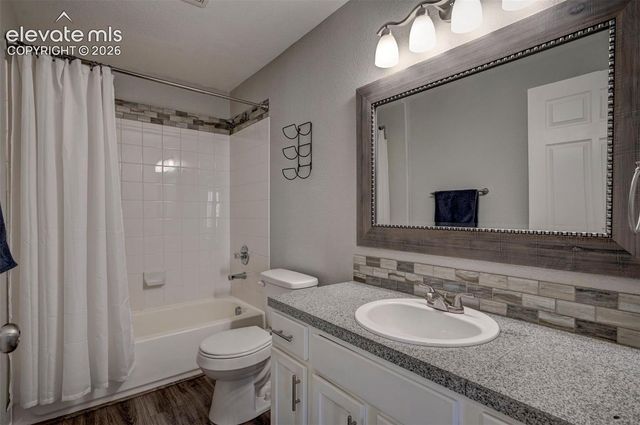 4888 Kerry Lynn View 103, Colorado Springs, CO 80922
