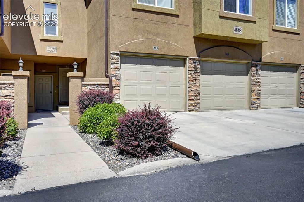 4888 Kerry Lynn View 103, Colorado Springs, CO 80922