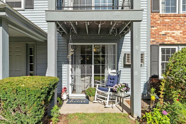 8 Northbrook Dr Unit 803, Manchester, NH 03102