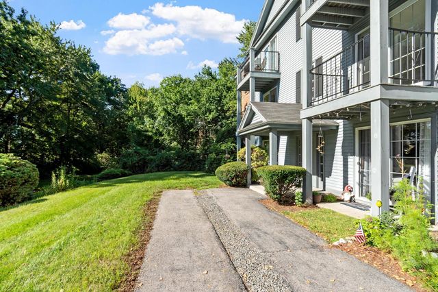 8 Northbrook Dr Unit 803, Manchester, NH 03102