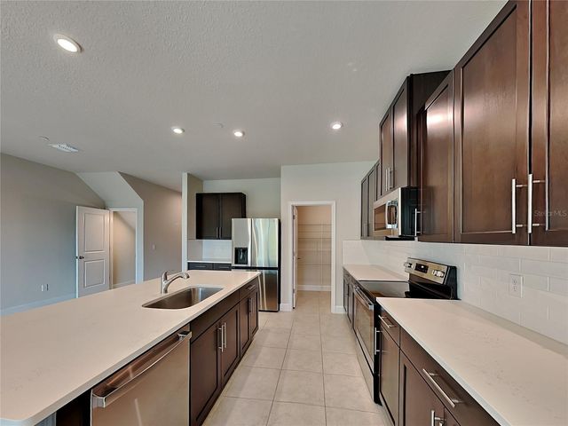 1942 HOLDEN RIDGE LANE, Clermont, FL 34715