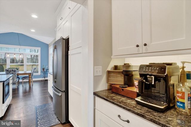 2584 HEPPLEWHITE DR, York, PA 17404