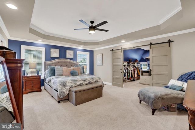 2584 HEPPLEWHITE DR, York, PA 17404