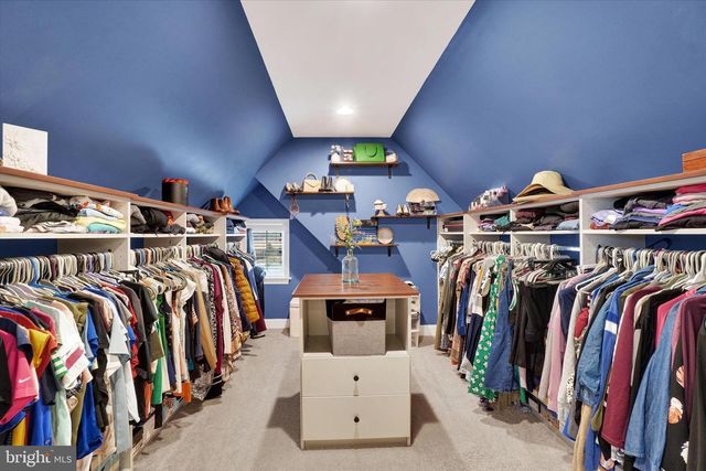 2584 HEPPLEWHITE DR, York, PA 17404