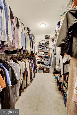 2584 HEPPLEWHITE DR, York, PA 17404