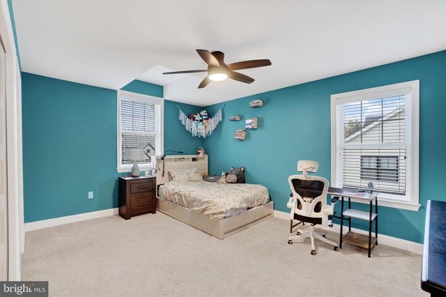 2584 HEPPLEWHITE DR, York, PA 17404