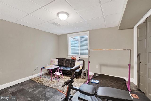 2584 HEPPLEWHITE DR, York, PA 17404