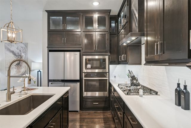 7024 Mistflower Lane, Dallas, TX 75231