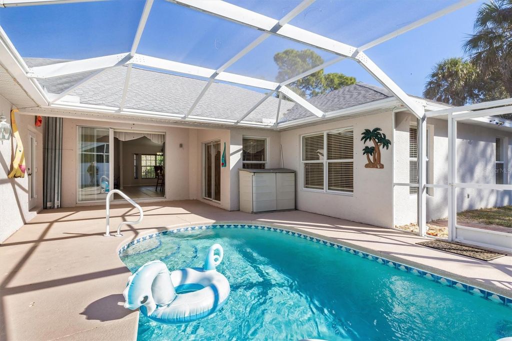 Image 4 of property listing at 3707 GIBLIN DRIVE, North Port, FL 34286