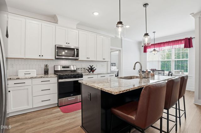 4240 Marsh Vw Lane, Zebulon, NC 27597
