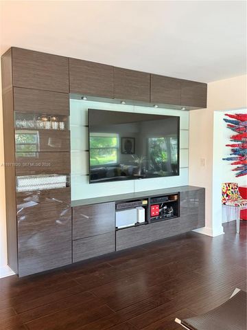 2857 N Palm Aire Dr 2857, Pompano Beach, FL 33069