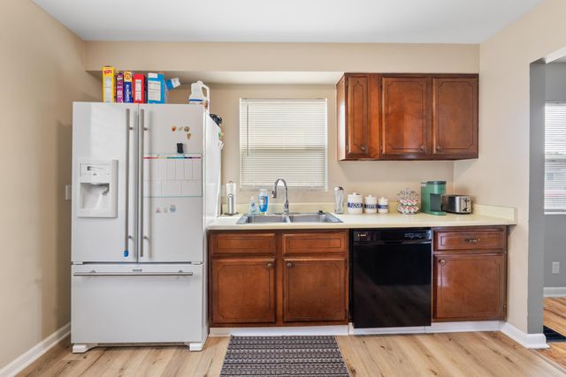 876 Lenore Avenue, Columbus, OH 43224