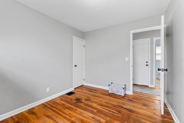 876 Lenore Avenue, Columbus, OH 43224