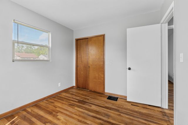 876 Lenore Avenue, Columbus, OH 43224