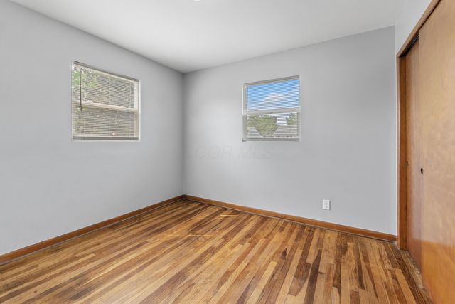 876 Lenore Avenue, Columbus, OH 43224